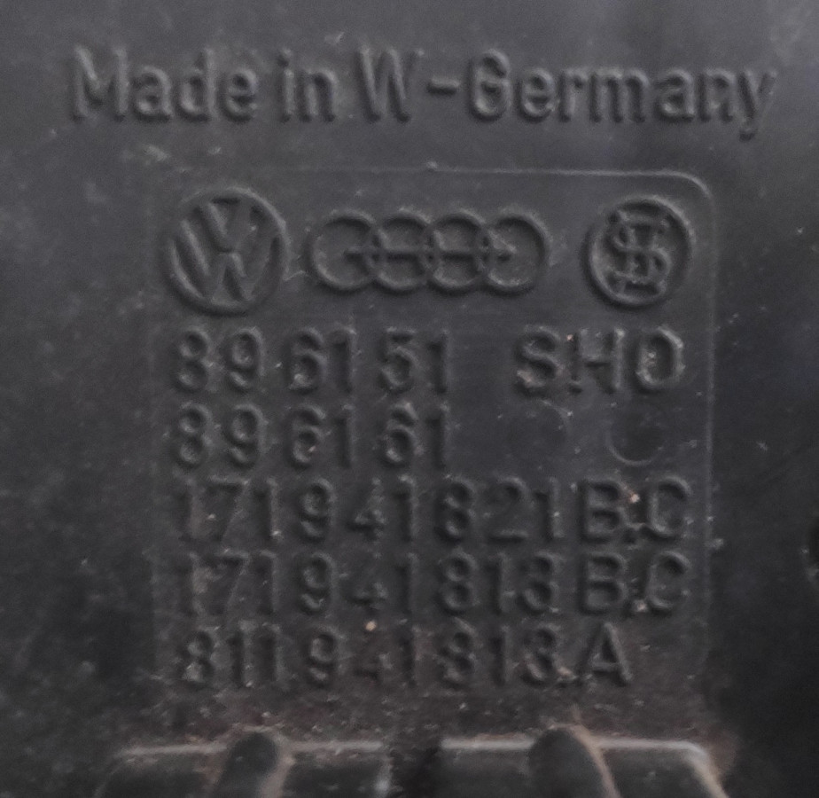 Teilenummer Sicherungskasten 2